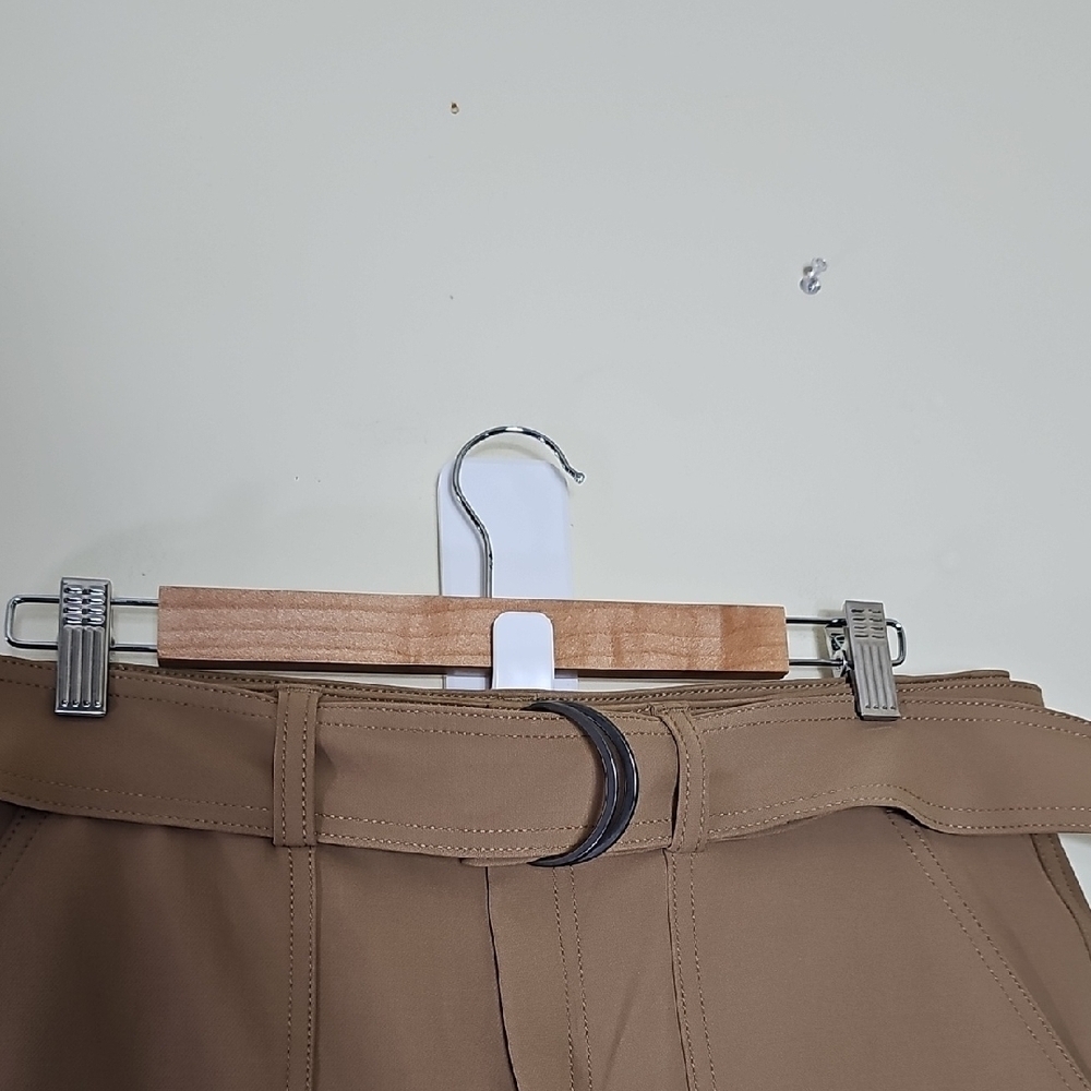 Banana Republic Tan Cargo Women's Pants with Relaxed Fit Size 10L - Picture 5 of 14